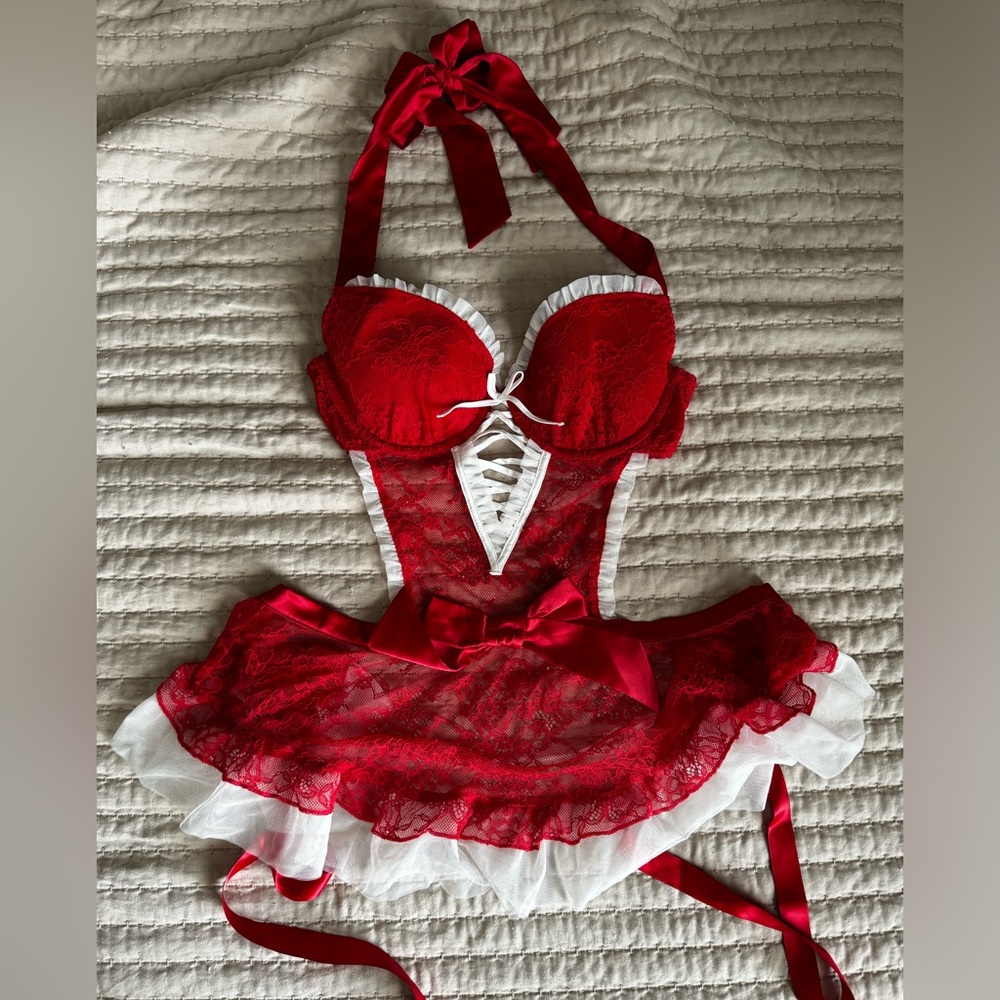 Victoria’s Secret boudoir lingerie